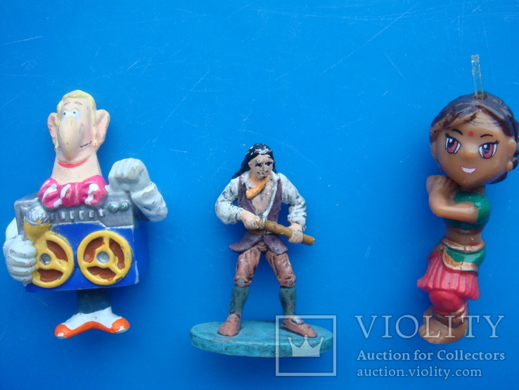 Три фигурки Киндер Ландрин,две пластмассовые, Пират резиновый, фото №2