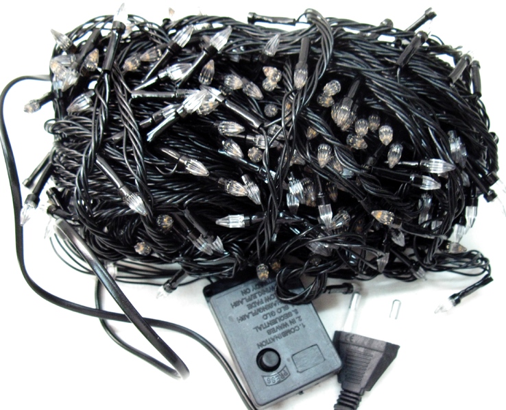 Шикарная Гирлянда , Тепло белый цвет на черном кабеле ., фото №10