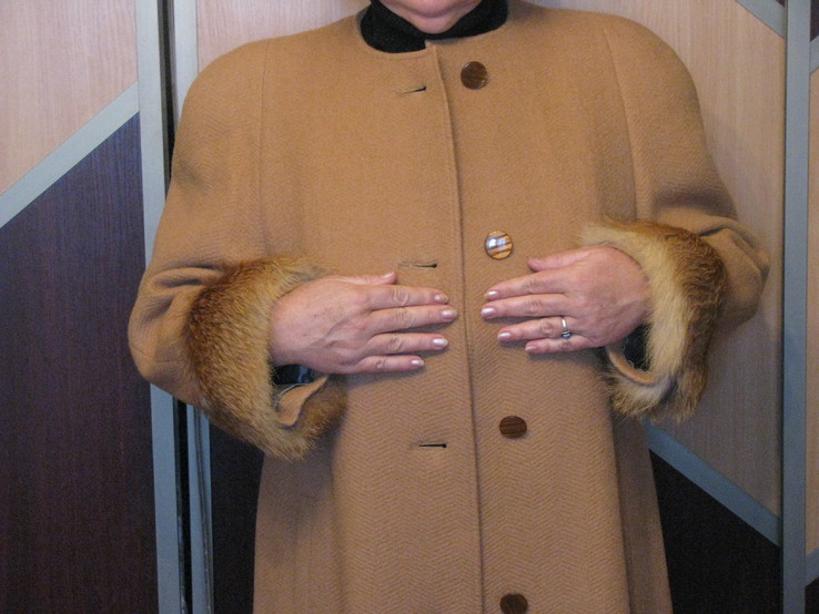 Зимнее дамское дизайнерское пальто от В.Несмияна - размер 50 - 52., фото №7