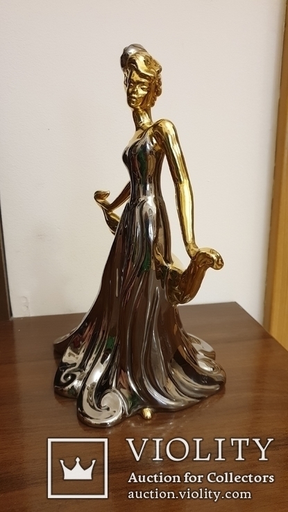 Фарфорова статуетка Золота дама 28см, фото №7