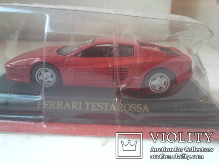 Модель FERRARI TESTA ROSSA в масштабе 1:43, фото №2