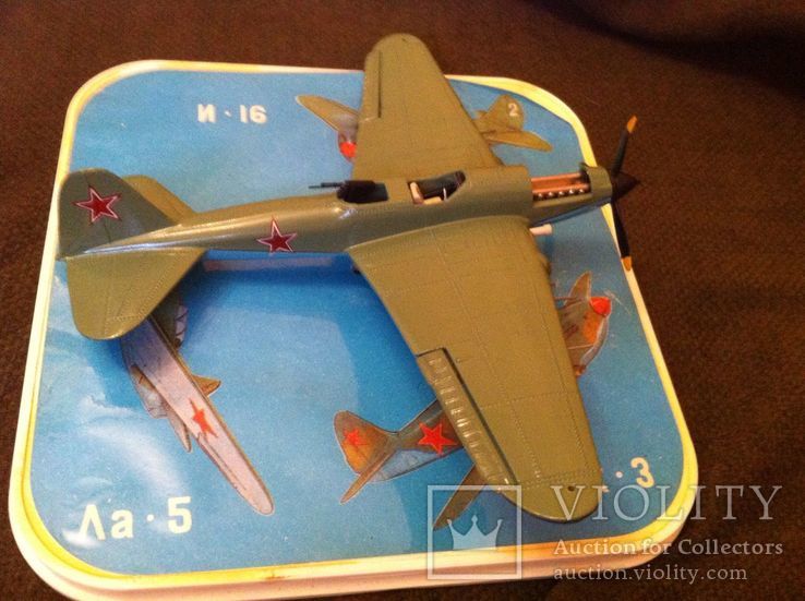 Модель самолета Ил-2, фото №2