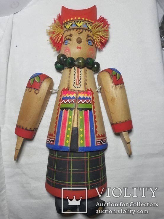 Кукла деревянная в национальном костюме, фото №3
