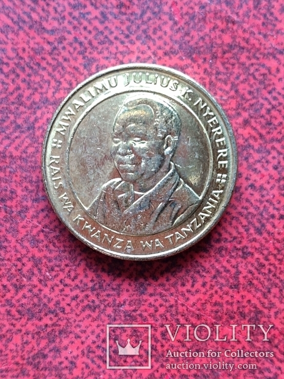 Танзания 100 шиллинг 2015