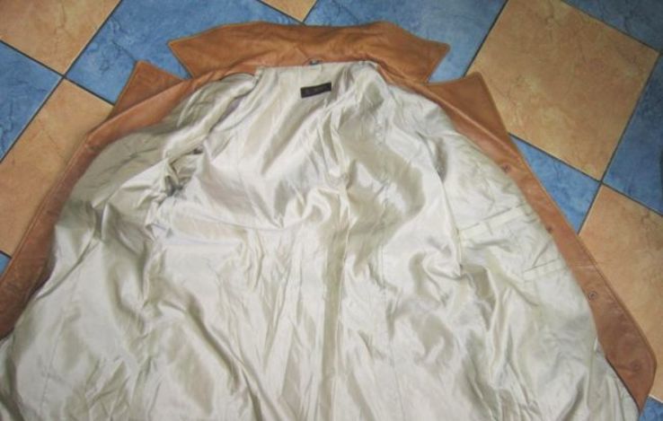 Стильная женская кожаная куртка CABRINI. Италия. Лот 595, фото №5