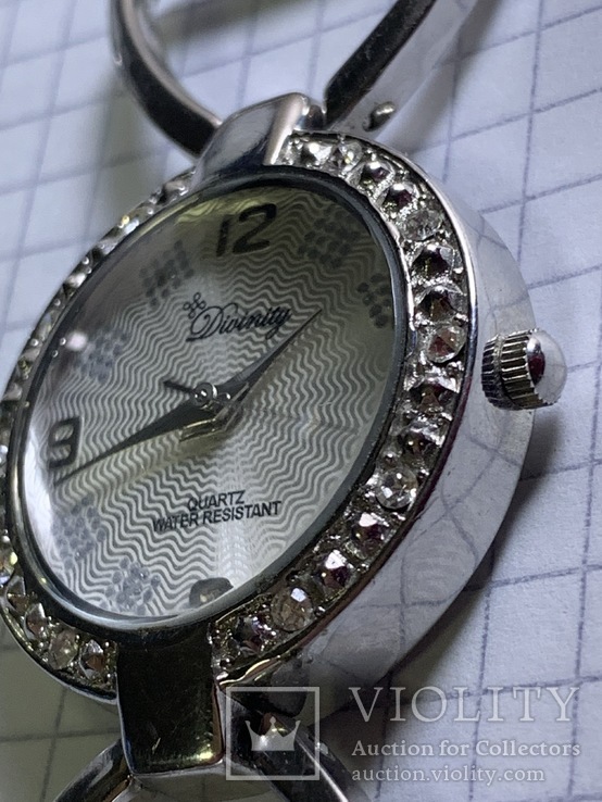 Женские наручные часы Divinity 5028 с камушками из Англии, фото №5