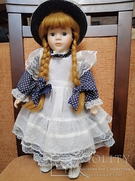 Коллекционная фарфоровая кукла  "The Promenade Collection Англия  Imogen A"