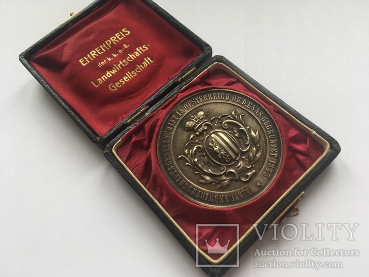 Медаль Австро-Венгрия большая серебряная в родной коробке 1845 год