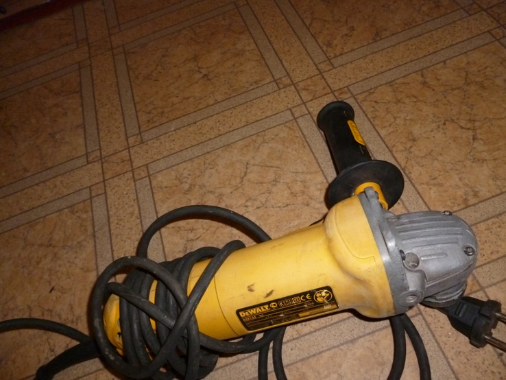  Болгарка ушм DeWALT D28134 1100W, фото №3