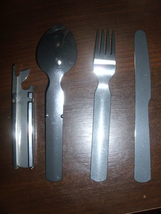 Компактный столовый набор из 4-х предметов. Ложка+вилка+нож+открывалка. Новый, фото №8