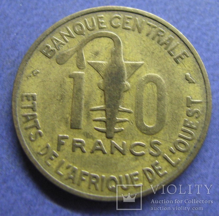 Колониальная монета Франции 10 франков 1959г.