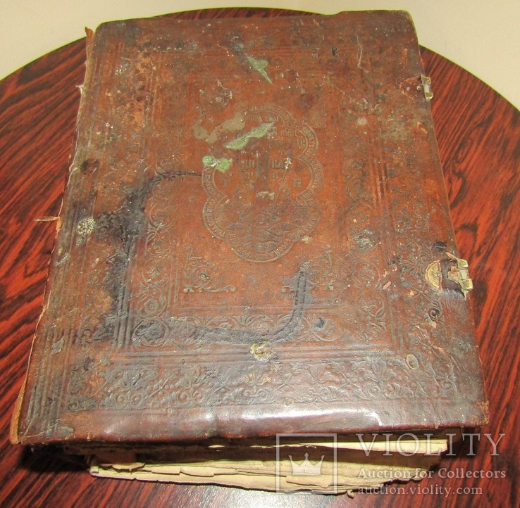 Старинная церковная книга, фото №2