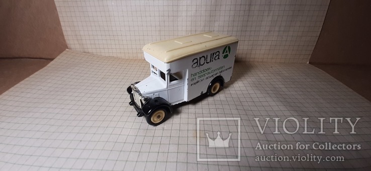 Машинка грузовичек .promotional model .Lledo .made in England, фото №2