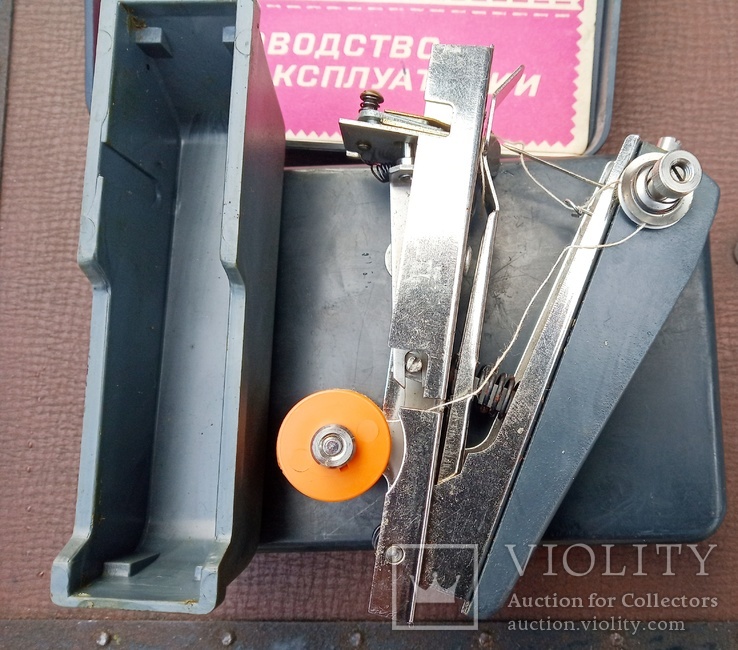 Миниатюрная швейная машинка СССР, фото №4