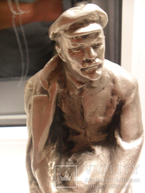 Статуэтка Ленин сидящий на пне, фото №8