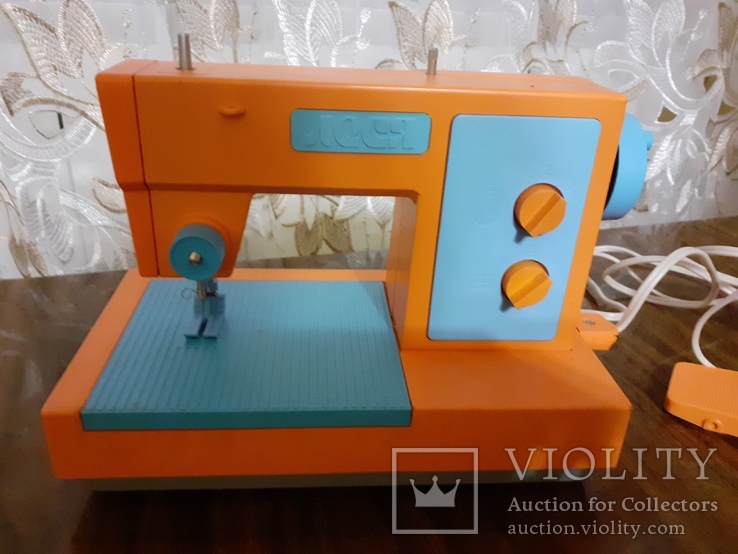 Детская игрушечная швейная машинка "леся", фото №6
