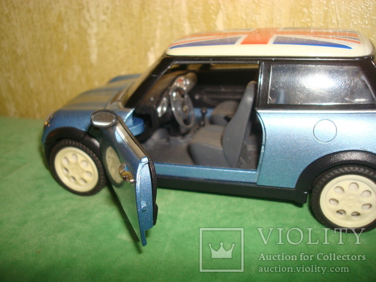 Автомобиль MINI Cooper,  масштаб 1:24, фото №6