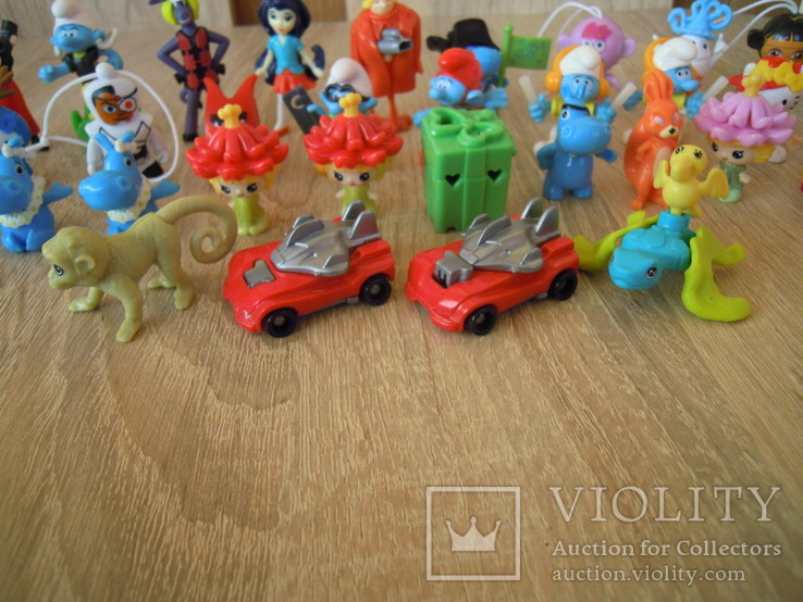 Іграшки з кіндер-сюрпризів та невеликі фігурки, фото №3