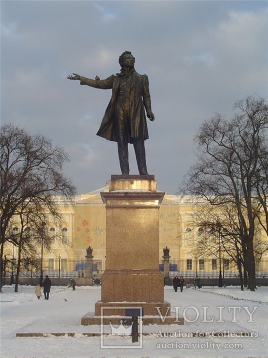 Статуэтка А.С. Пушкин на постаменте (Памятник)., фото №13