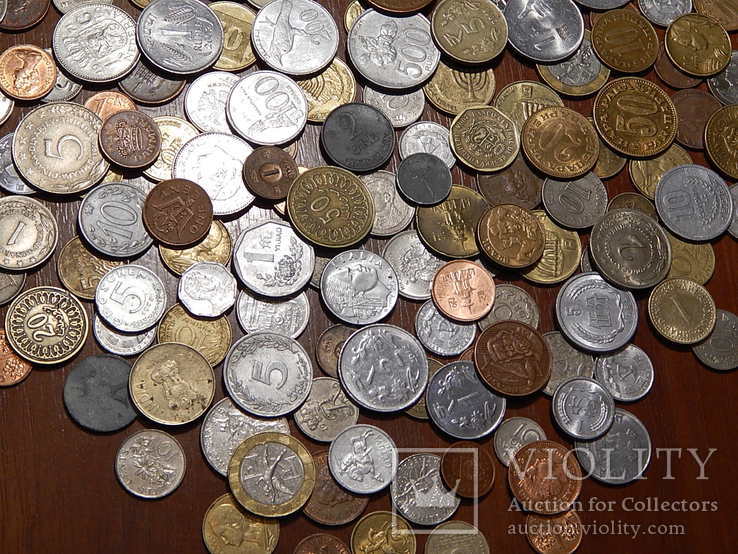 Заграничные монеты разных стран мира 200 шт., фото №6