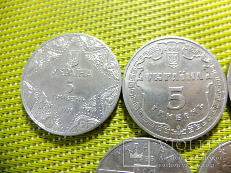 Памятные монеты Украины разных номиналов, фото №3