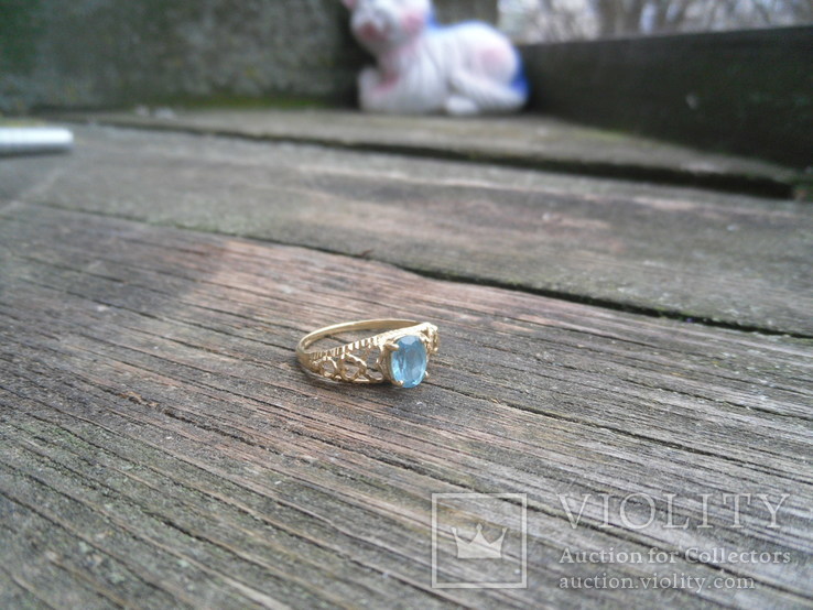 Золотое кольцо с голубым топазом, фото №4