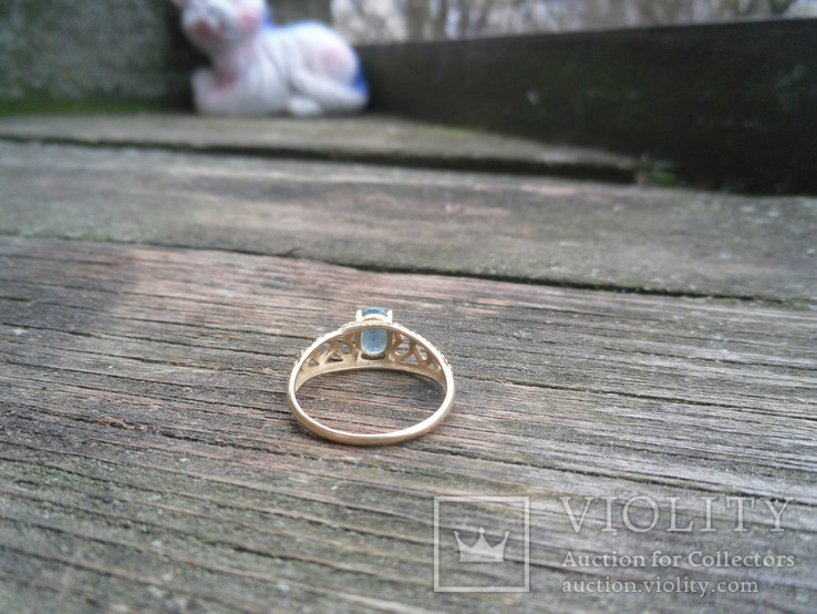 Золотое кольцо с голубым топазом, фото №8