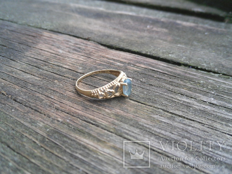 Золотое кольцо с голубым топазом, фото №9