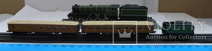 Модель локомотива 4472 LNER Class A1 Flying Scotsman поезл, паровоз, вагон 24105 43567, фото №4