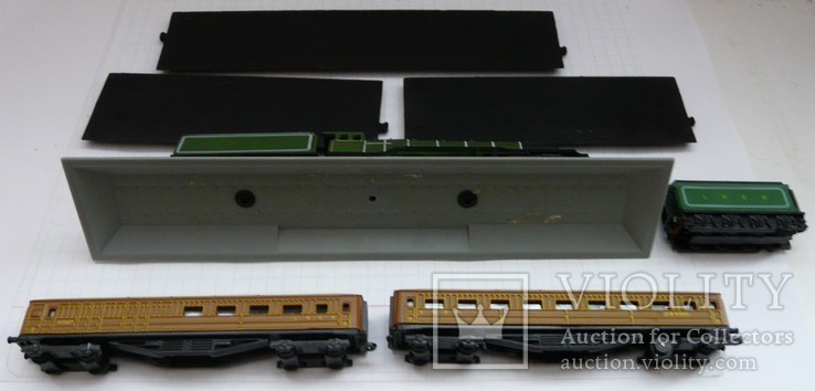 Модель локомотива 4472 LNER Class A1 Flying Scotsman поезл, паровоз, вагон 24105 43567, фото №5