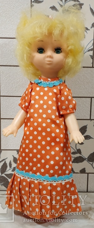 Кукла 45 см. блондинка в платье в горошек, фото №2