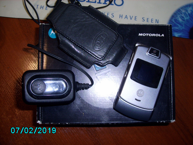 Motorola Razr V3C стандарт CDMA