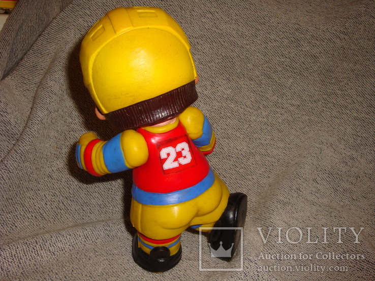 Резиновая игрушка хоккеист торпедо горький №23, фото №6