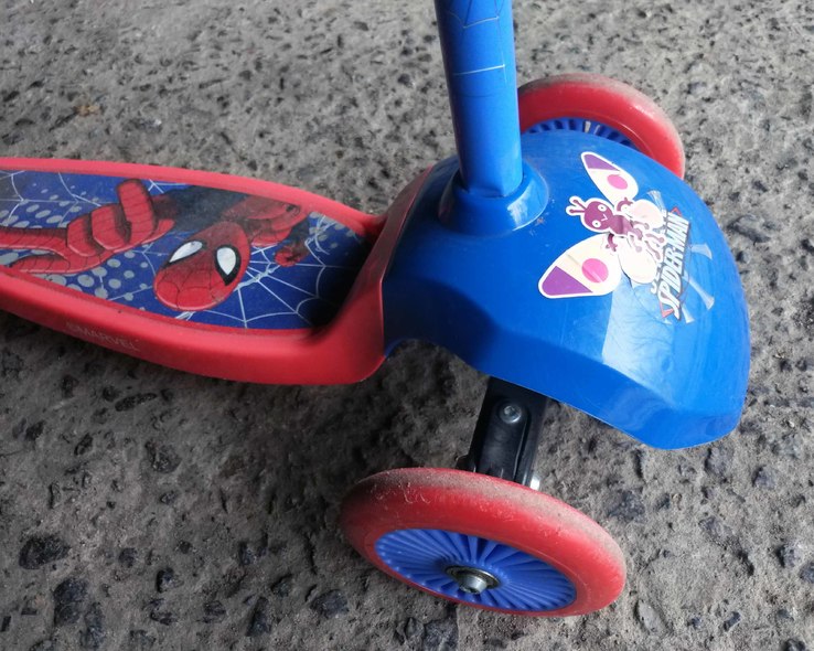 Самокат Disney Marvel Spider Man 3-колісний, фото №7