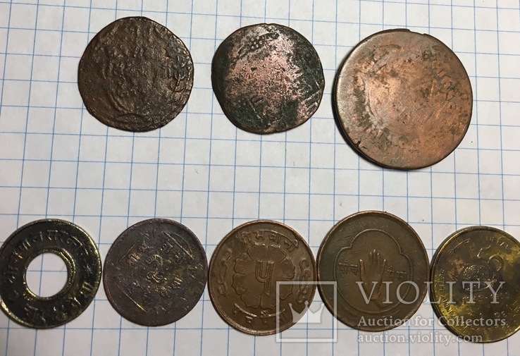 Монеты старые стран Гималаев., фото №4