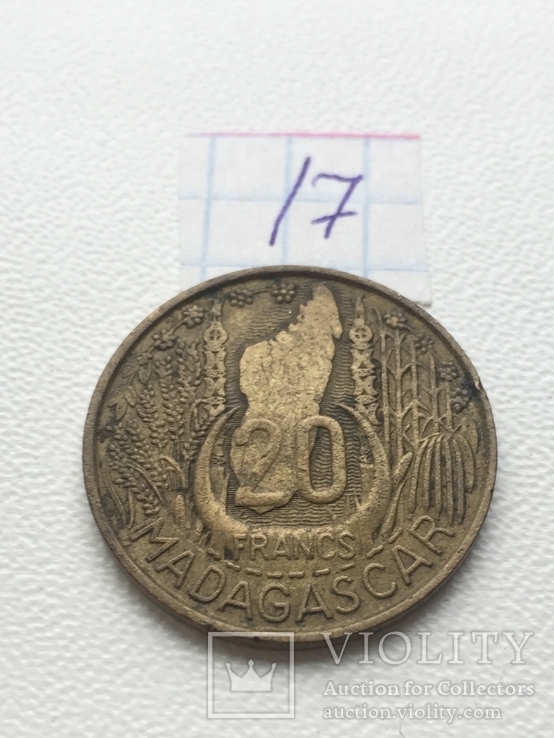 Монета Мадагаскар 20 франков 1953, фото №3