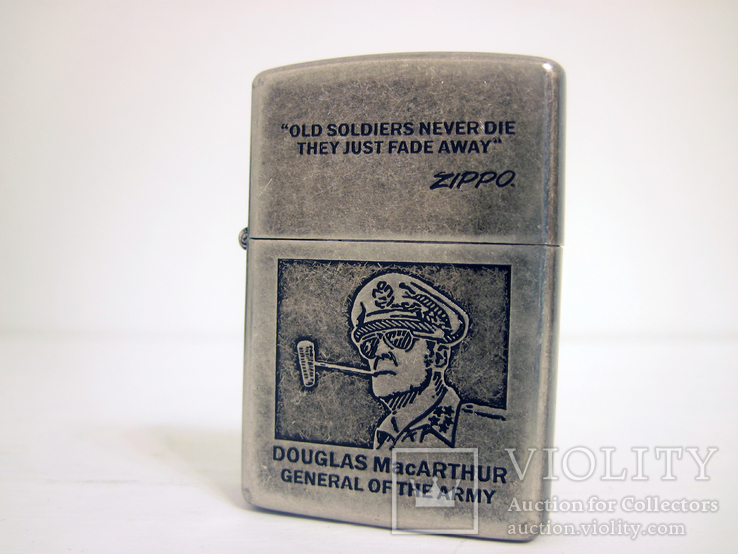 Запальничка Zippo General MacArthur нова в коробці