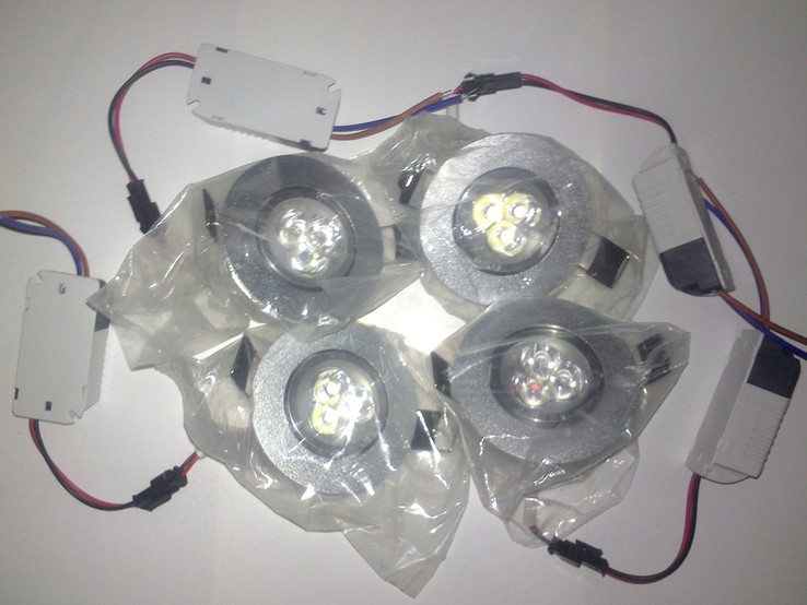 Новые поворотные потолочные светильники 3w 4 шт, фото №2