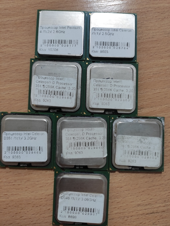 8 процессоров Intel s775 s478 2.5-3.2GHz