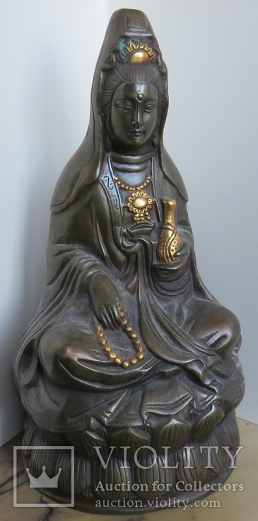 Бронзовая фигура богини Милосердия Гуань Инь, Тибет