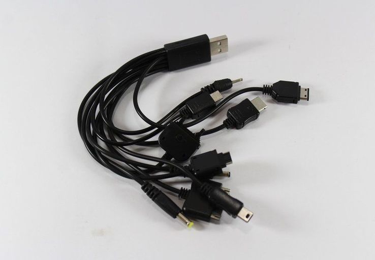 Шнур USB для зарядки 10in1 поддерживает USB 1.0/ 1.1/ 2.0.