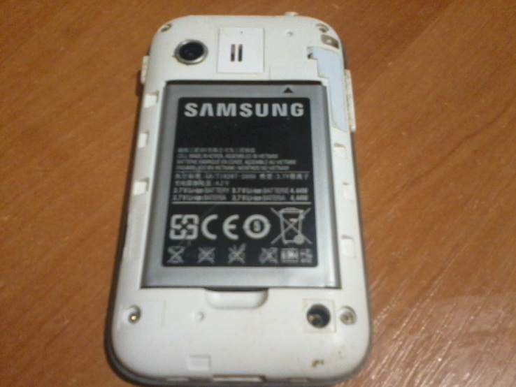 Samsung Galaxy GT-S5360, фото №4