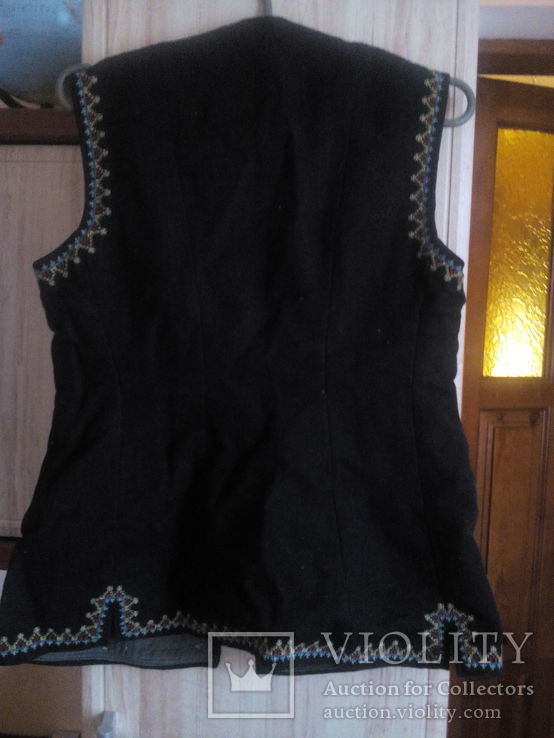 Корсетка жіноча оздоблена вишивкою, фото №3