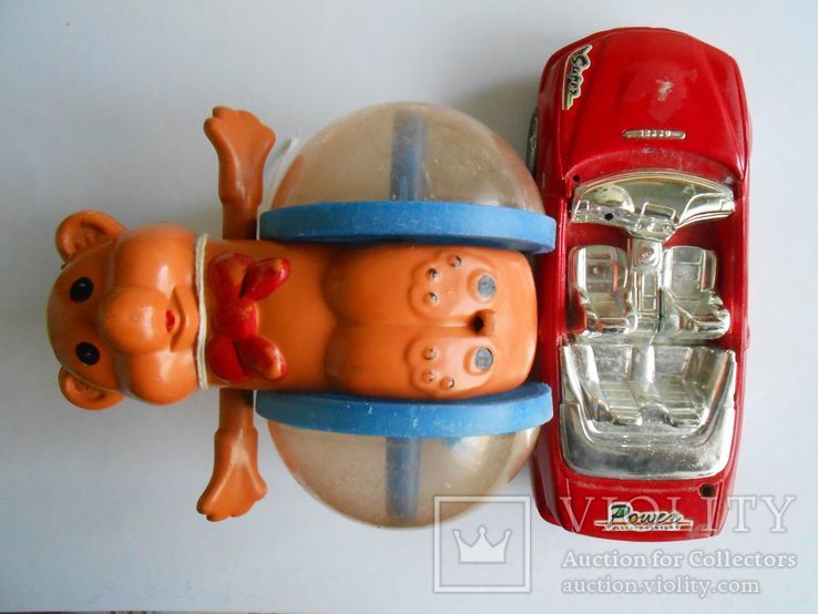 2 игрушки времен СССР. Машинка и мишка., фото №2