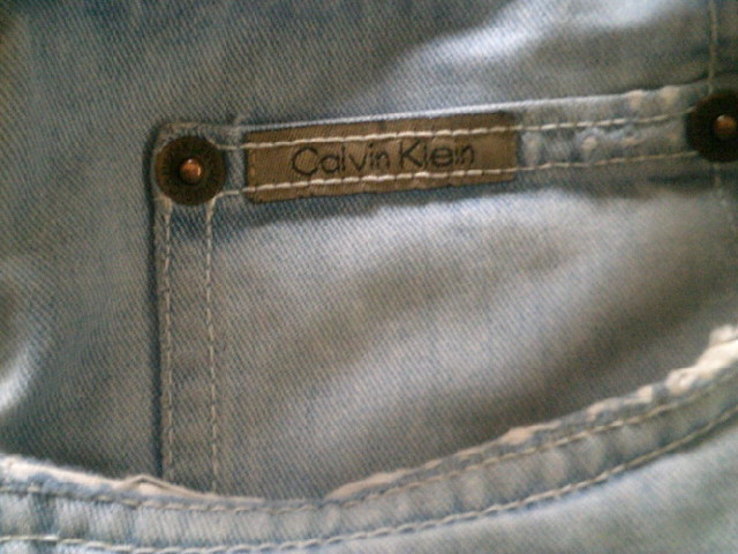 Calvin Klein (Италия) - фирменные джинсы с ремнем, фото №6