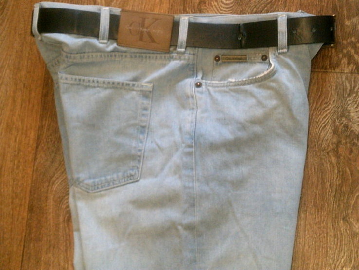 Calvin Klein (Италия) - фирменные джинсы с ремнем, фото №8