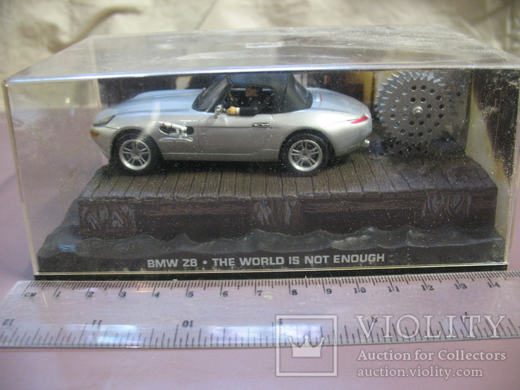 Модель BMW Z8 Spider 1999 "The World Is Not Enough", фото №2