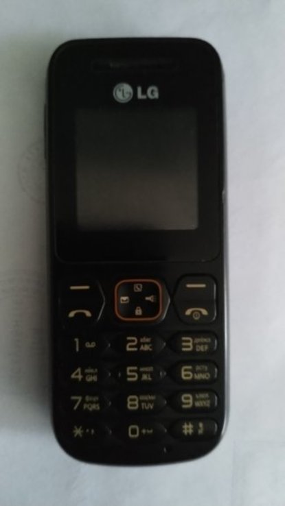 Мобильный телефон LG A100