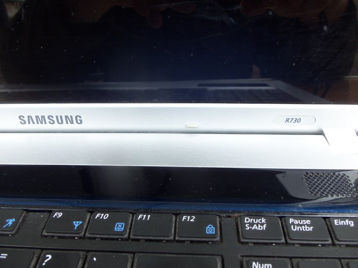 Ноутбук SAMSUNG NP-R730 DUAL-core CPU T4500 2*2.30GHz з Німеччини, photo number 3