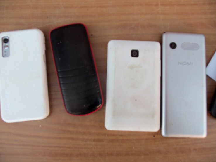 Телефони на Ремонт чи запчастини Meizu M3 16Gb, 2 шт Samsung, LG,  Nomi., фото №12